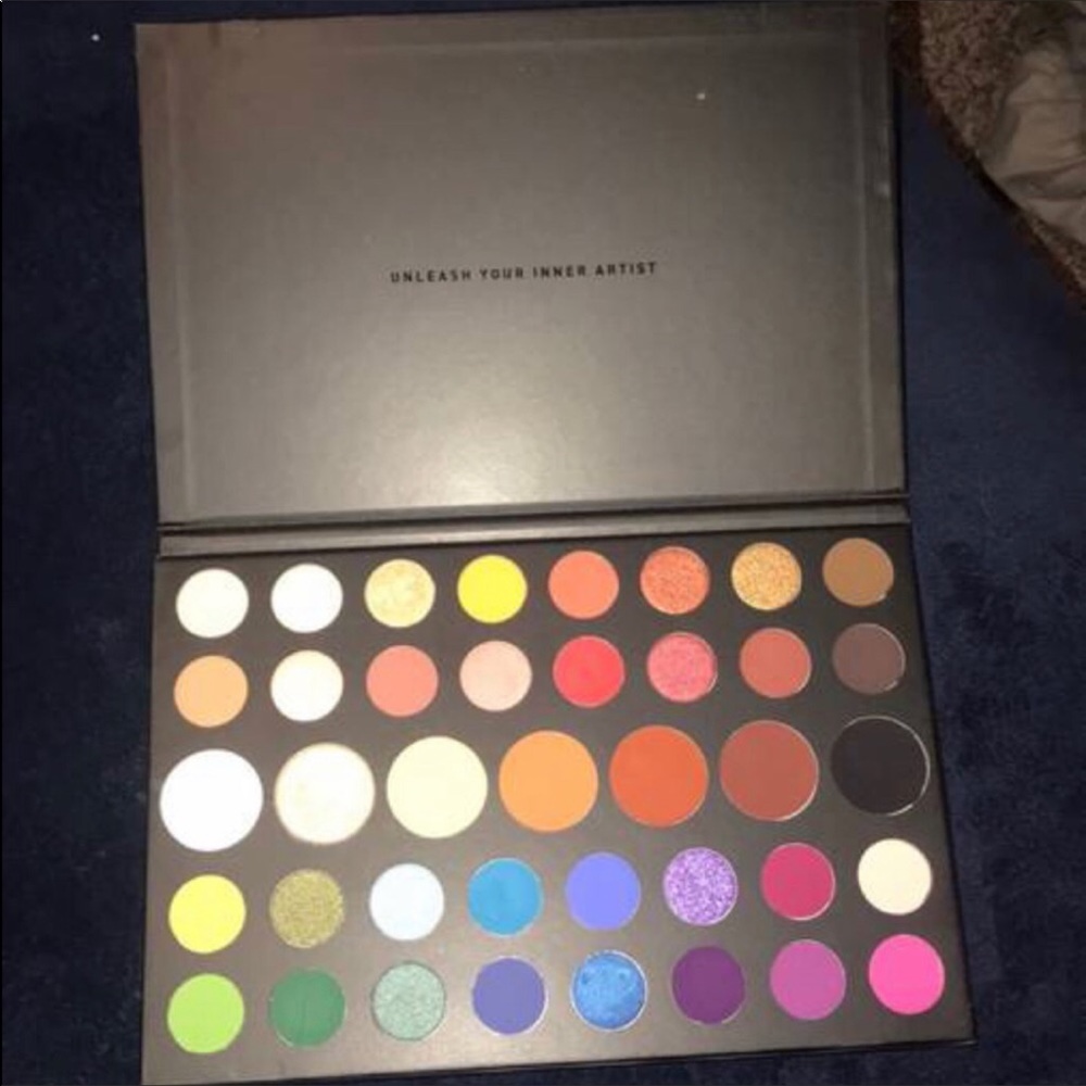 James Charles pallet